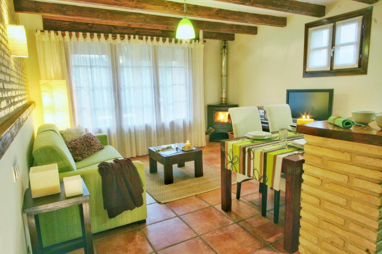 Apartamentos Uncastillo Exterior photo